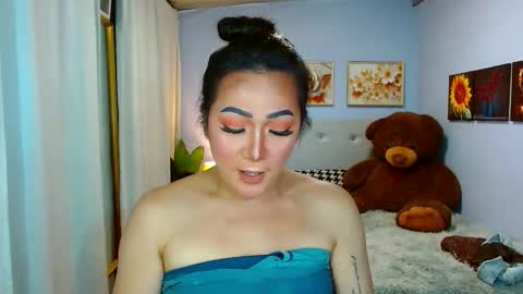 Snapshot of louie_sexy chatting on October 18, 9:46 am Cathy online show from October 18, 9:46 am
