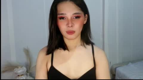 louilalicious online show from May 16, 12:04 pm