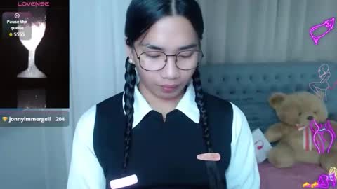 lovelymae18 online show from February 26, 8:30 am