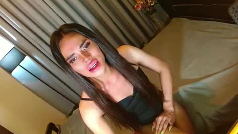 Snapshot of lovelymiss_shyna11 chatting on January 22, 6:31 pm lovelymiss_shyna11 online show from January 22, 6:31 pm