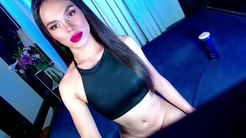 Snapshot of lovelymiss_shyna11 chatting on February 13, 8:59 am lovelymiss_shyna11 online show from February 13, 8:59 am