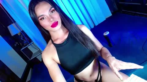 Snapshot of lovelymiss_shyna11 chatting on February 22, 8:40 am lovelymiss_shyna11 online show from February 22, 8:40 am