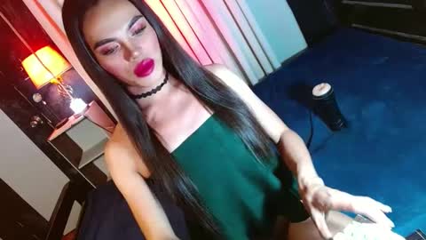 Snapshot of lovelymiss_shyna11 chatting on February 27, 12:32 am lovelymiss_shyna11 online show from February 27, 12:32 am