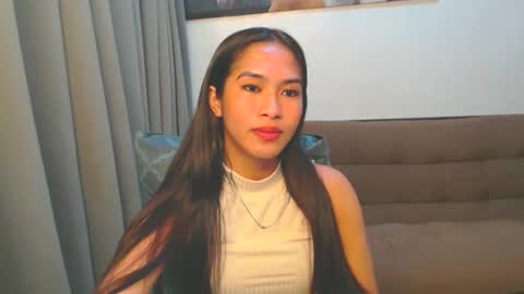 Snapshot of lovemarie19x chatting on September 25, 5:47 am pauleen online show from September 25, 5:47 am