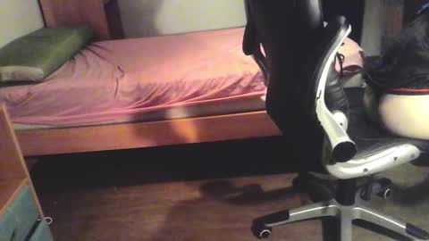 Snapshot of lucylunn chatting on January 11, 12:33 am LucyLun online show from January 11, 12:33 am