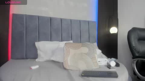 luisa online show from March 11, 8:42 pm