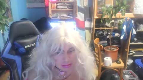 LunaXXX online show from April 2, 8:18 pm