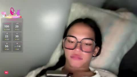 Maxie online show from April 6, 5:41 am