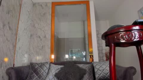 mafearias23 online show from February 13, 6:42 am