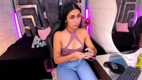 mahiara hot online show from July 28, 3:21 pm