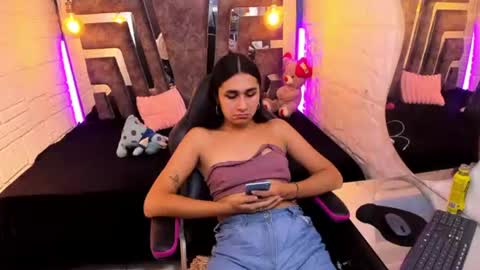 mahiara hot online show from July 28, 6:20 pm