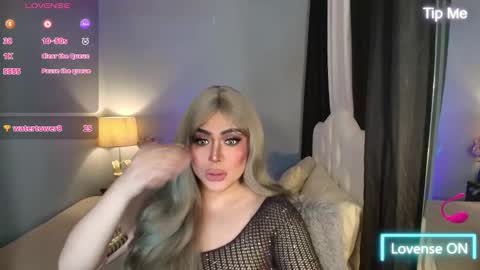 majestydannaxx online show from November 12, 6:25 am