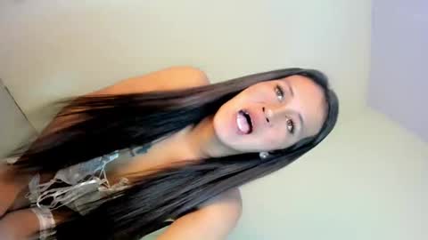 mariahah69 online show from February 26, 10:59 pm