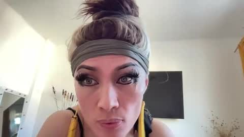 Mari online show from April 19, 6:58 am