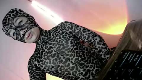 master_mistress_of_all online show from March 27, 8:21 pm