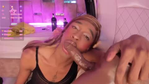 mia_royal online show from June 7, 1:02 am