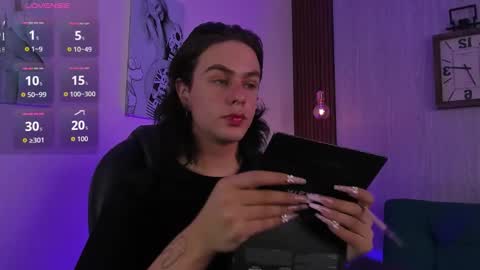 Mia Connor online show from October 5, 7:35 pm