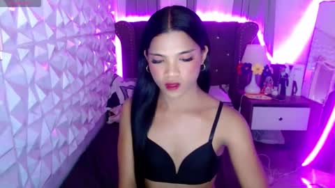miamalkovax online show from May 16, 11:53 am