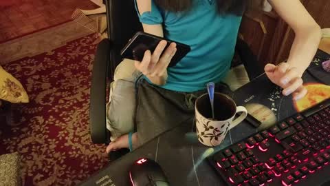 Kristien online show from April 7, 1:17 am