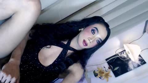 michaelagoddess online show from November 7, 1:06 am
