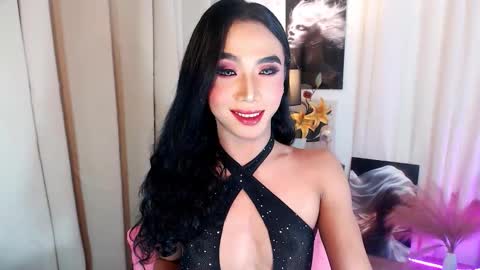 michaelagoddess online show from December 5, 10:32 am