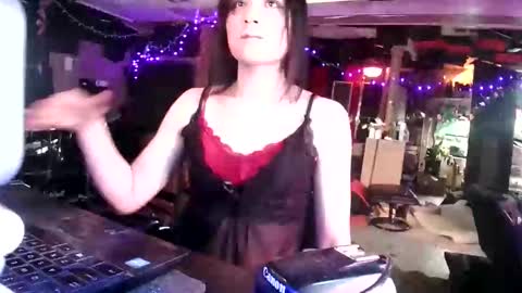 Snapshot of michelle_flowers chatting on October 20, 3:10 am michelle_flowers online show from October 20, 3:10 am