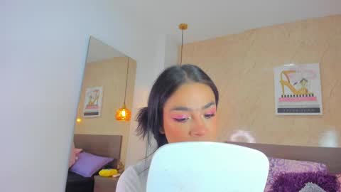 Miia online show from April 18, 12:07 pm