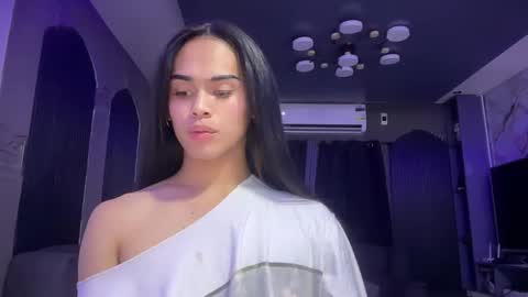 mika online show from November 15, 3:32 pm