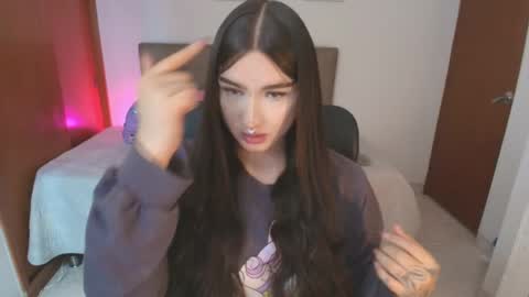 Miley online show from April 20, 1:02 pm