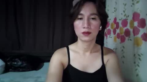 its me kizzy online show from April 1, 1:41 pm