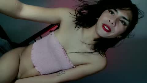 miss_bella69 online show from June 2, 4:36 am