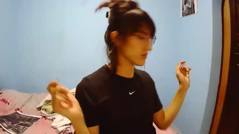 missbrithanyxxx online show from November 3, 1:26 am