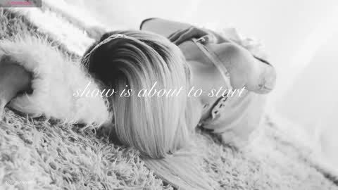 Chloe freelance model Please your thumbs up are important  online show from January 11, 1:01 am