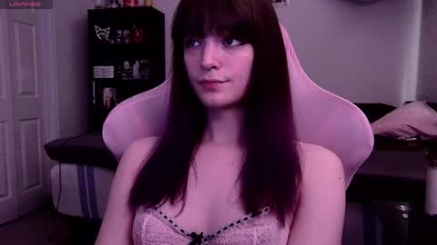 Zoey T online show from April 20, 11:45 am