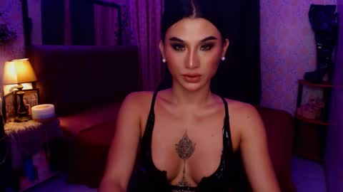 Thea online show from December 10, 9:43 am