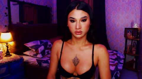 Thea online show from February 20, 11:54 pm