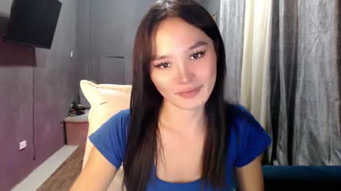 nadiestar online show from March 4, 10:02 am