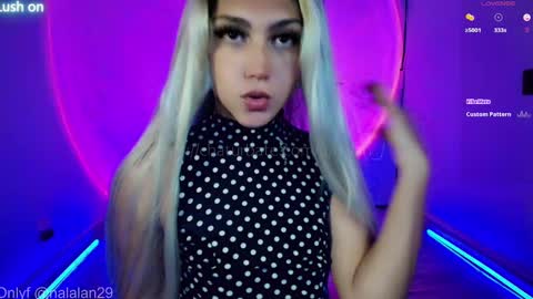 Snapshot of nalan_ chatting on January 17, 6:15 am Onlyf4s nalalan29 online show from January 17, 6:15 am