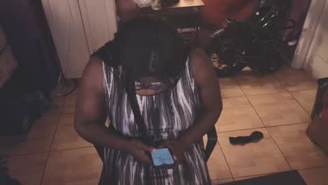 Naomi online show from April 12, 1:58 pm