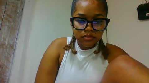 natachazz online show from April 4, 3:43 pm