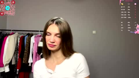 Snapshot of natashiafurfey chatting on October 20, 6:16 am Emily online show from October 20, 6:16 am