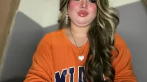 Snapshot of naughtyrosecum chatting on October 11, 1:57 pm Rose Wilson online show from October 11, 1:57 pm