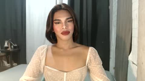 neomi online show from December 1, 5:04 pm