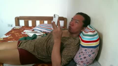 Snapshot of newest_star69 chatting on January 26, 2:35 am Lucy Pearl online show from January 26, 2:35 am