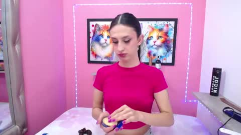 nicol_grey1302 online show from March 5, 4:17 am