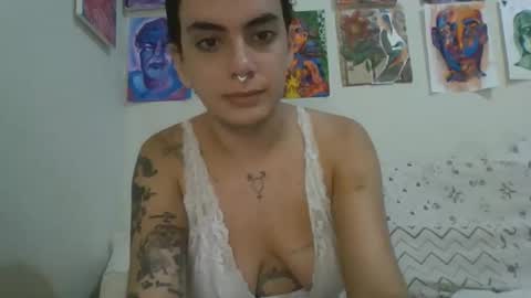 niquetheclown online show from April 22, 2:29 am