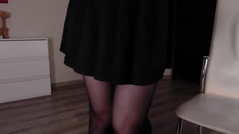 noelleneptune online show from March 22, 3:11 am