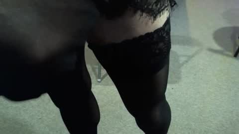 nylonslutbitch online show from April 13, 10:58 pm