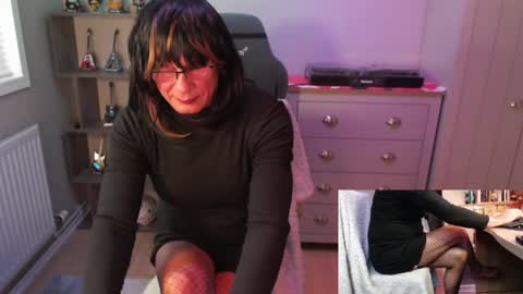 DJ Wanda online show from March 27, 6:27 am