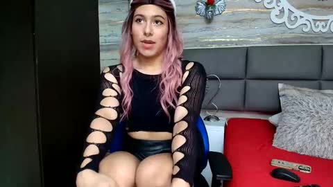 Oliver  online show from March 11, 8:31 pm